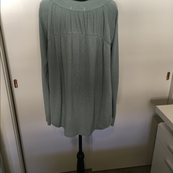 Free People green sage long sleeve waffle fabric top. - Picture 5 of 5